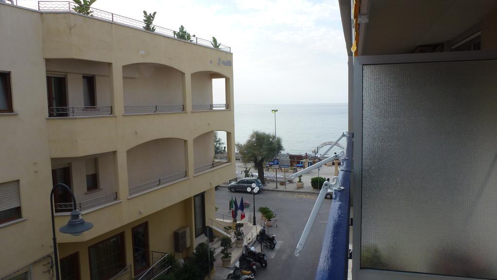 Sea Star Apartment Cefalu Room photo